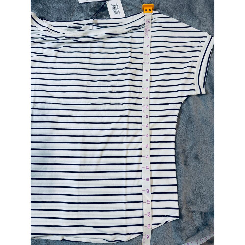 2/$30 NEW Universal Standard Size (00-0) Striped White Navy Blue Blouse Causal - Picture 9 of 10